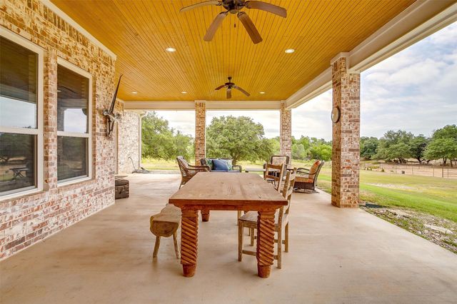 107 Chappel Hill Court, Weatherford, TX 76088