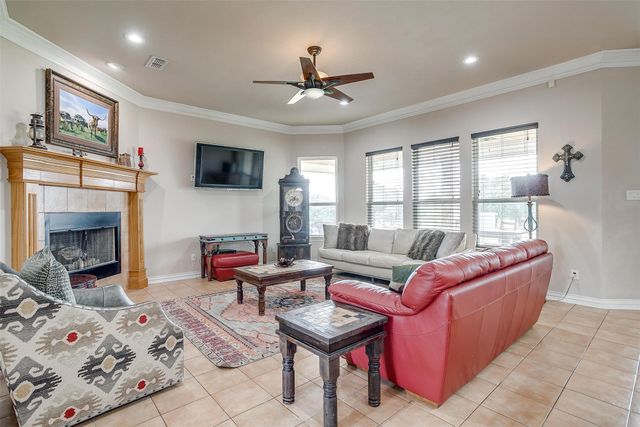 107 Chappel Hill Court, Weatherford, TX 76088