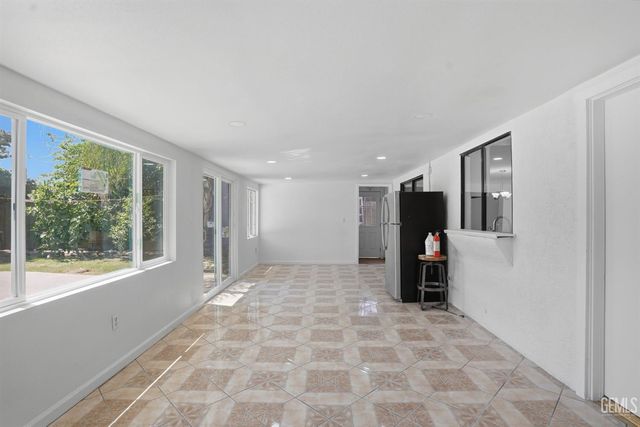 3417 Alum Avenue, Bakersfield, CA 93309