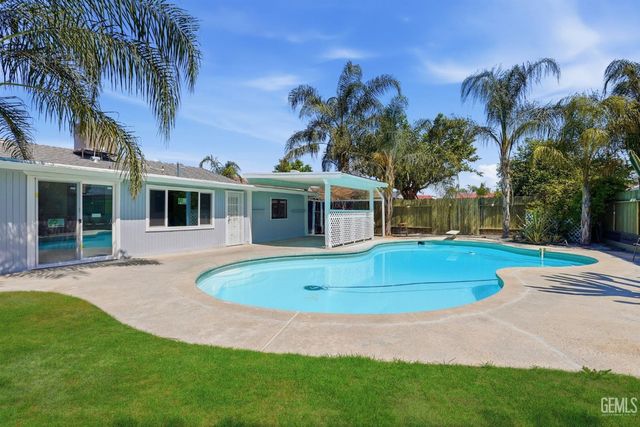 3417 Alum Avenue, Bakersfield, CA 93309