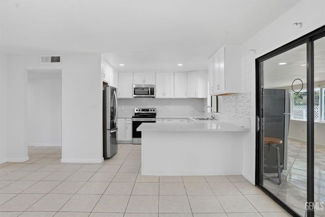 3417 Alum Avenue, Bakersfield, CA 93309