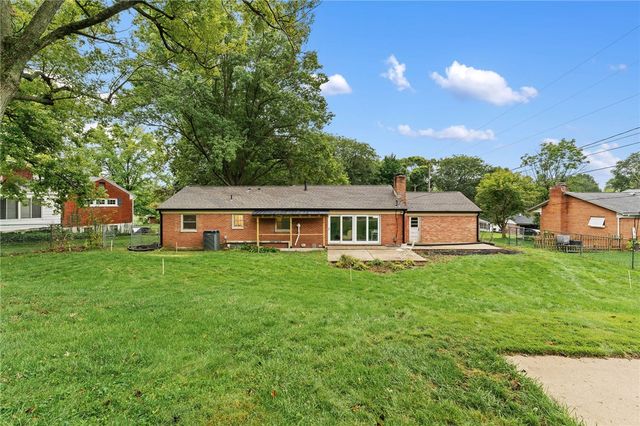 617 Laurelann Drive, Dayton, OH 45429