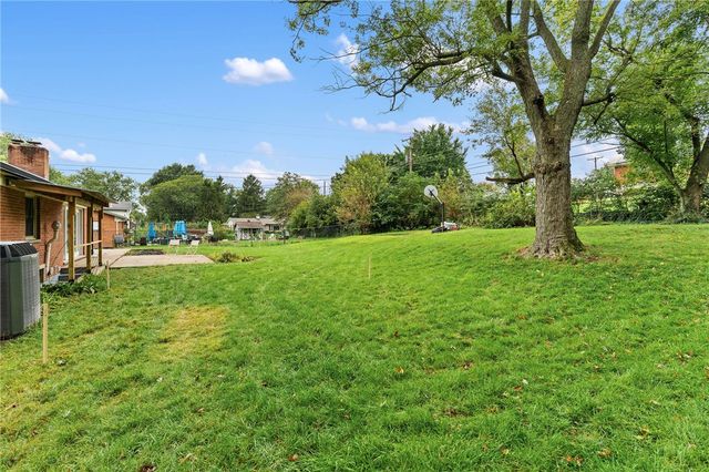 617 Laurelann Drive, Dayton, OH 45429