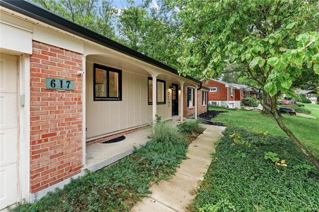 617 Laurelann Drive, Dayton, OH 45429
