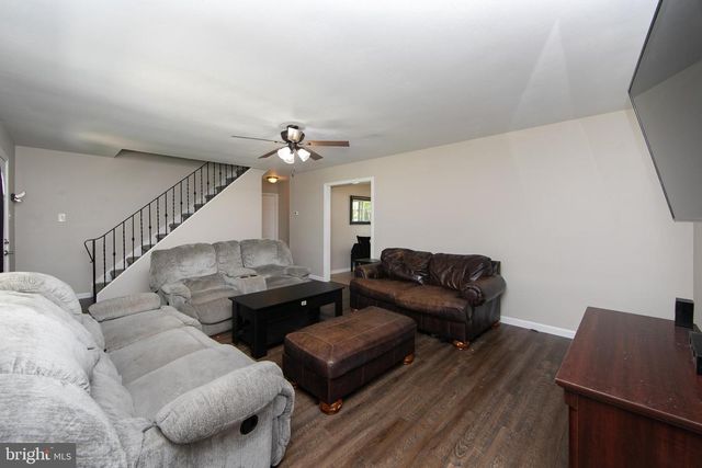 19 ENTER TURN, Willingboro, NJ 08046