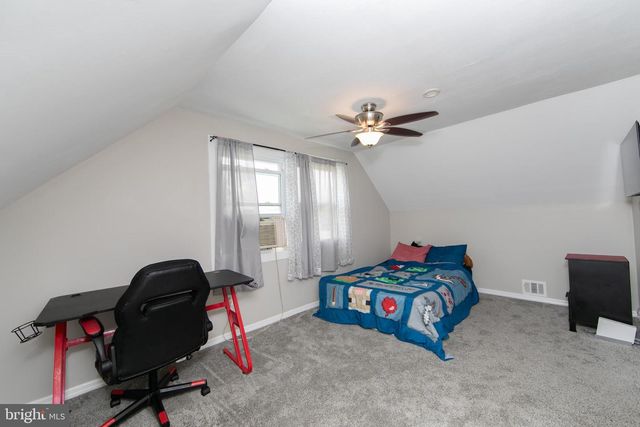 19 ENTER TURN, Willingboro, NJ 08046
