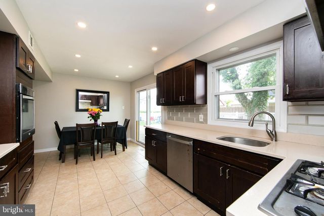 19 ENTER TURN, Willingboro, NJ 08046