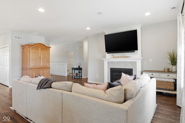 12328 Wright Court, Noblesville, IN 46060