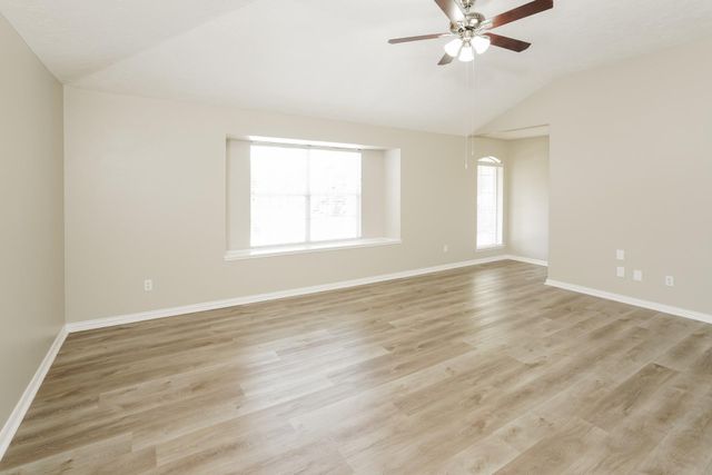 32034 Ashton Lane, Pinehurst, TX 77362