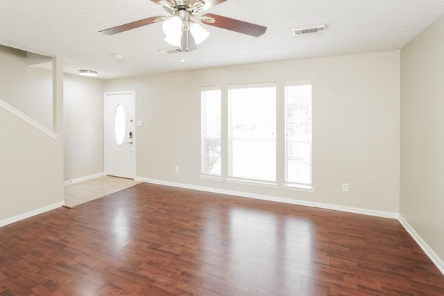 32034 Ashton Lane, Pinehurst, TX 77362