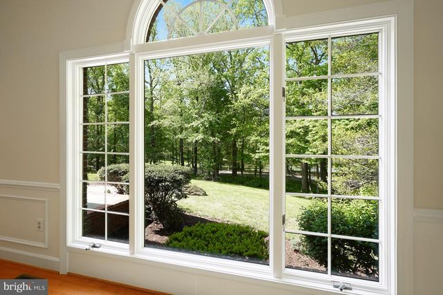 5722 GREENVIEW LN, Warrenton, VA 20187
