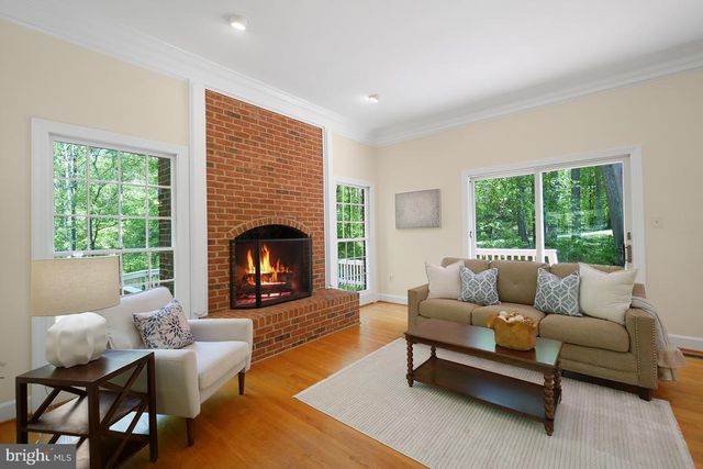 5722 GREENVIEW LN, Warrenton, VA 20187