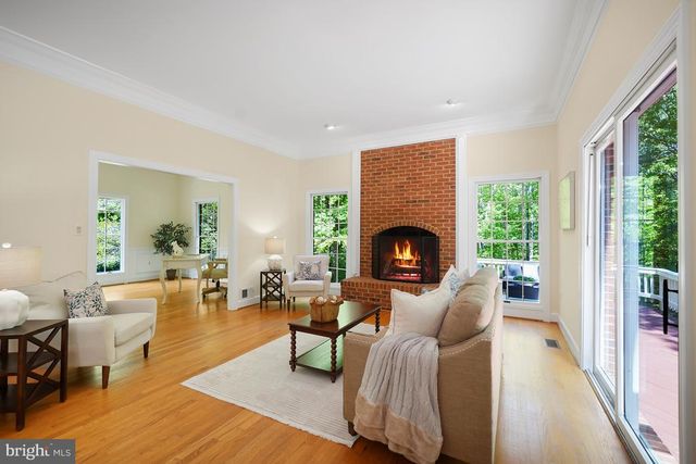 5722 GREENVIEW LN, Warrenton, VA 20187