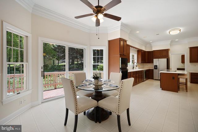 5722 GREENVIEW LN, Warrenton, VA 20187