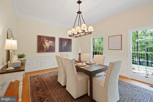 5722 GREENVIEW LN, Warrenton, VA 20187