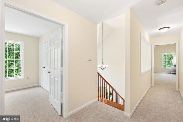 5722 GREENVIEW LN, Warrenton, VA 20187