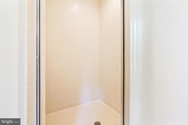 5722 GREENVIEW LN, Warrenton, VA 20187