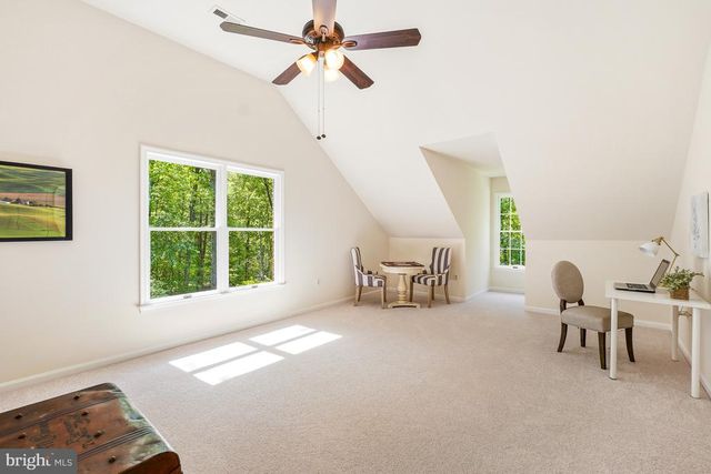 5722 GREENVIEW LN, Warrenton, VA 20187