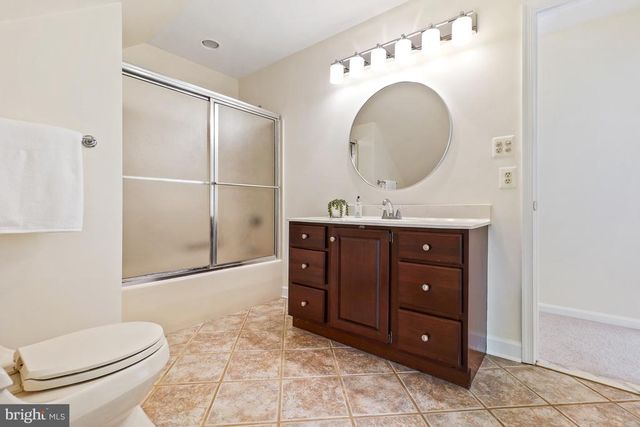 5722 GREENVIEW LN, Warrenton, VA 20187