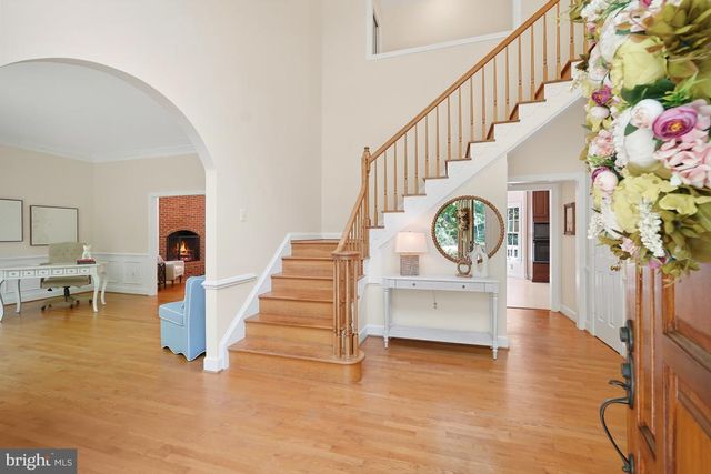 5722 GREENVIEW LN, Warrenton, VA 20187
