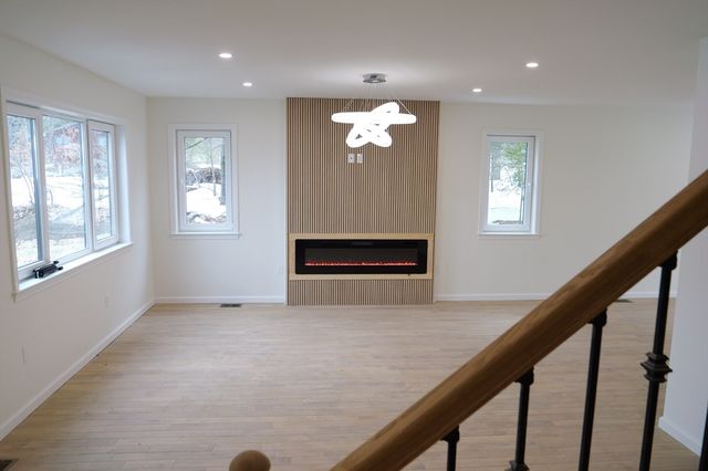 189 Electric A, Lunenburg, MA 01462