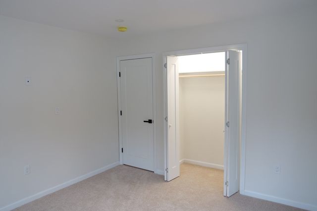 189 Electric A, Lunenburg, MA 01462