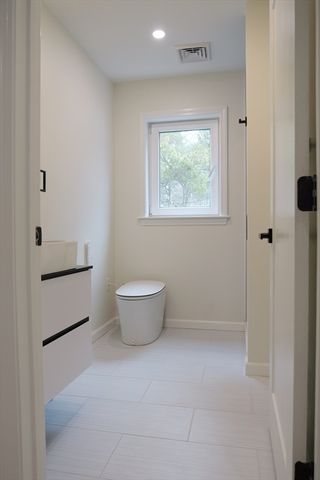 189 Electric A, Lunenburg, MA 01462