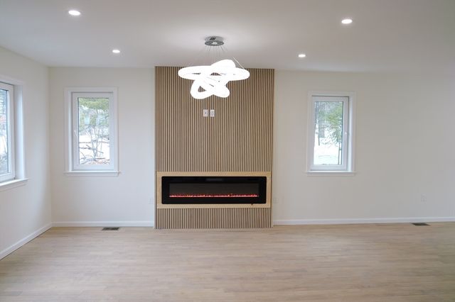 189 Electric A, Lunenburg, MA 01462