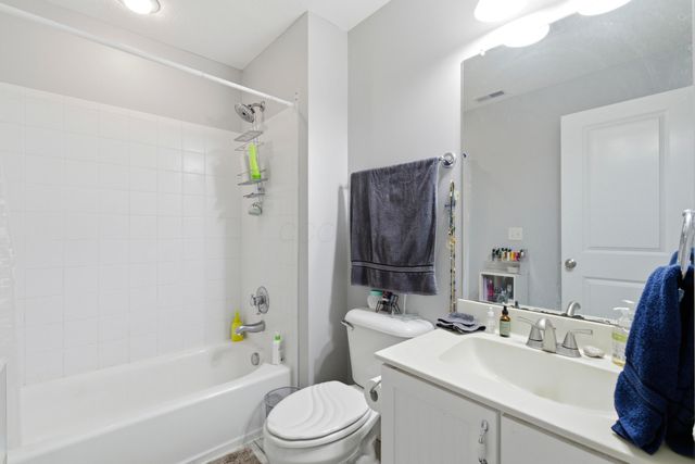 5849 Vandeleur Place, Dublin, OH 43016