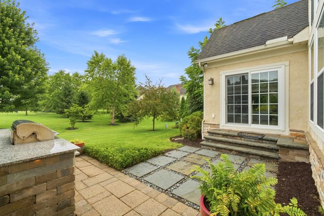 5849 Vandeleur Place, Dublin, OH 43016