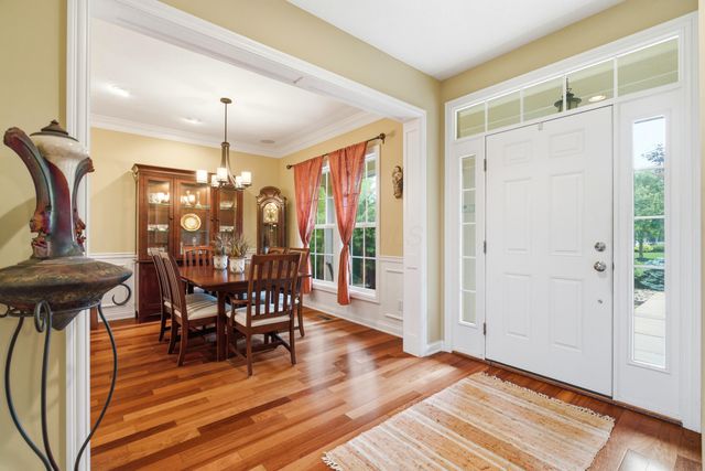5849 Vandeleur Place, Dublin, OH 43016