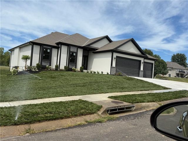 2210 Piedmont Place, Excelsior Springs, MO 64024