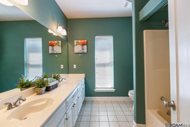 7967 Tara Dr, Denham Springs, LA 70726