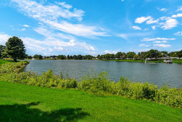 1853 Lake Shore Court, Romeoville, IL 60446