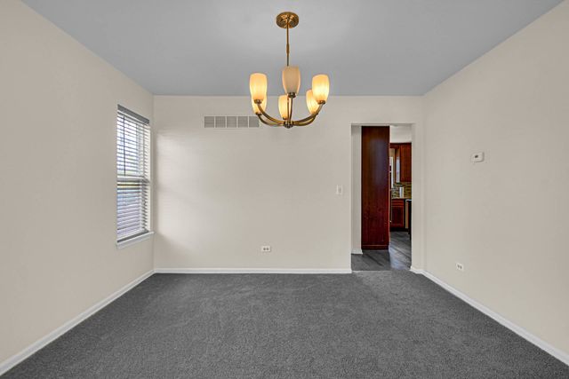 1853 Lake Shore Court, Romeoville, IL 60446