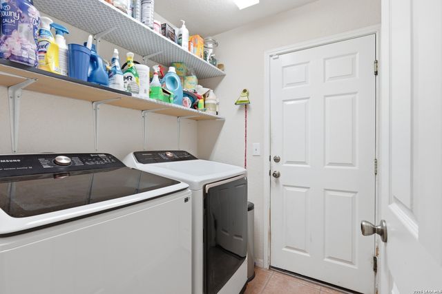 400 Clear Lake, Poteet, TX 78065