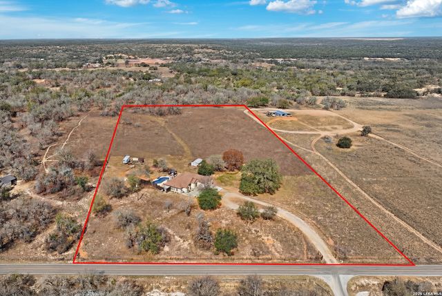 400 Clear Lake, Poteet, TX 78065