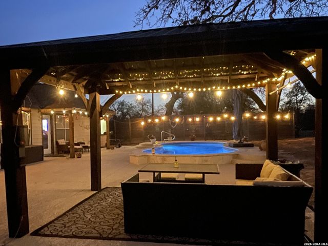 400 Clear Lake, Poteet, TX 78065