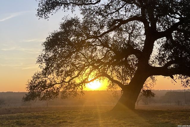 400 Clear Lake, Poteet, TX 78065