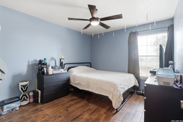 400 Clear Lake, Poteet, TX 78065