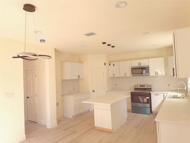 4716 frank Street, Dallas, TX 75210