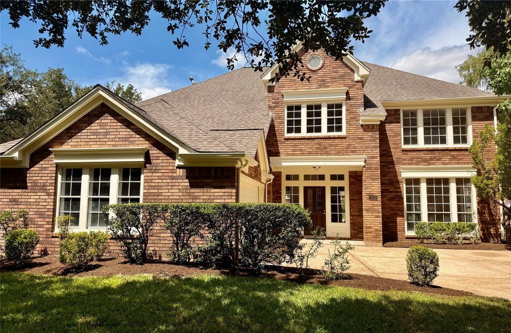 170 S Hall Drive, Sugar Land, TX 77478