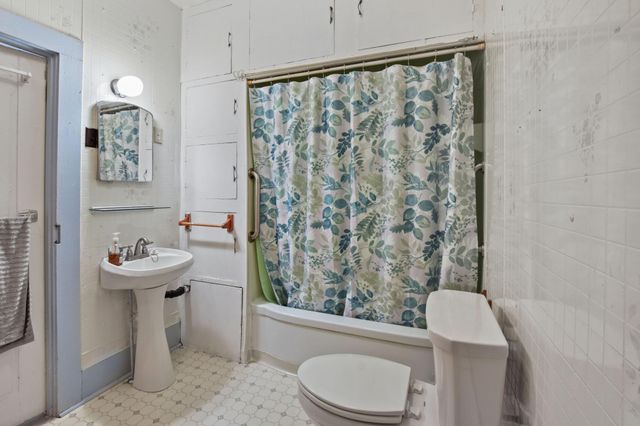 626 6th Street W, Hastings, MN 55033