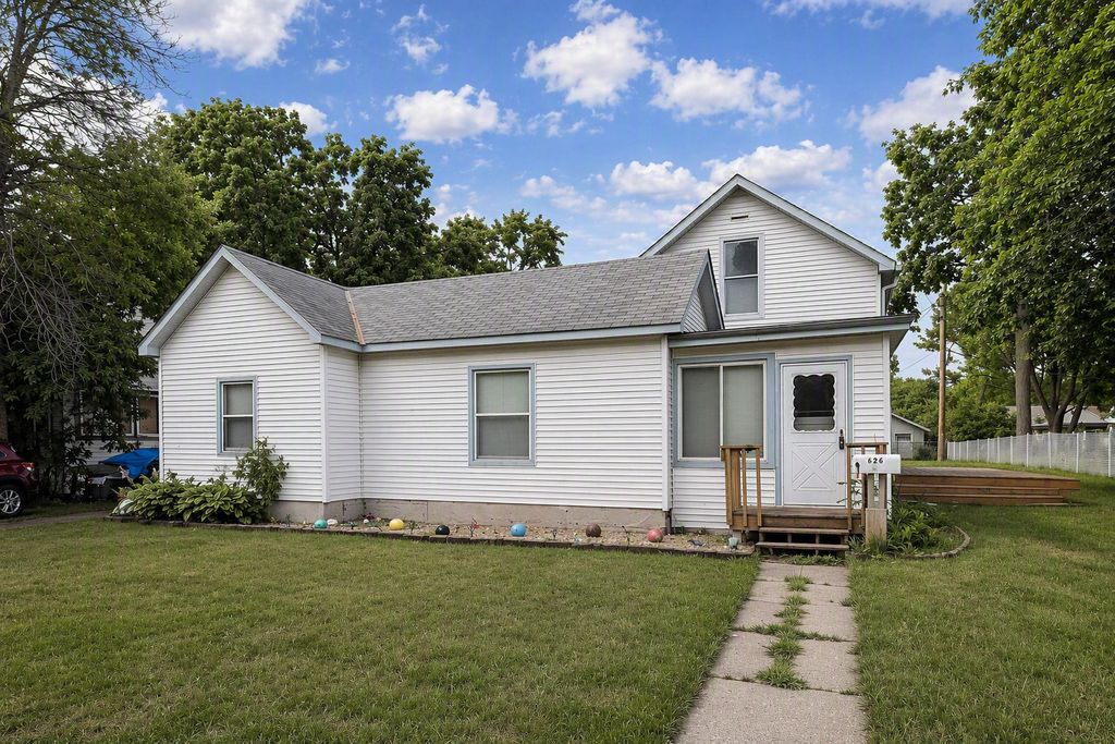 626 6th Street W, Hastings, MN 55033