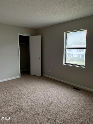 1425 Cherrycrest Drive, Durham, NC 27704