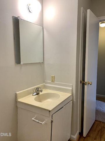 1425 Cherrycrest Drive, Durham, NC 27704