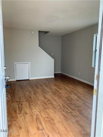 1425 Cherrycrest Drive, Durham, NC 27704