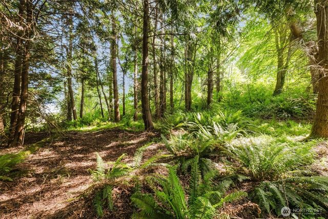 38742 Tinker Place NE, Hansville, WA 98340