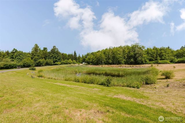38742 Tinker Place NE, Hansville, WA 98340