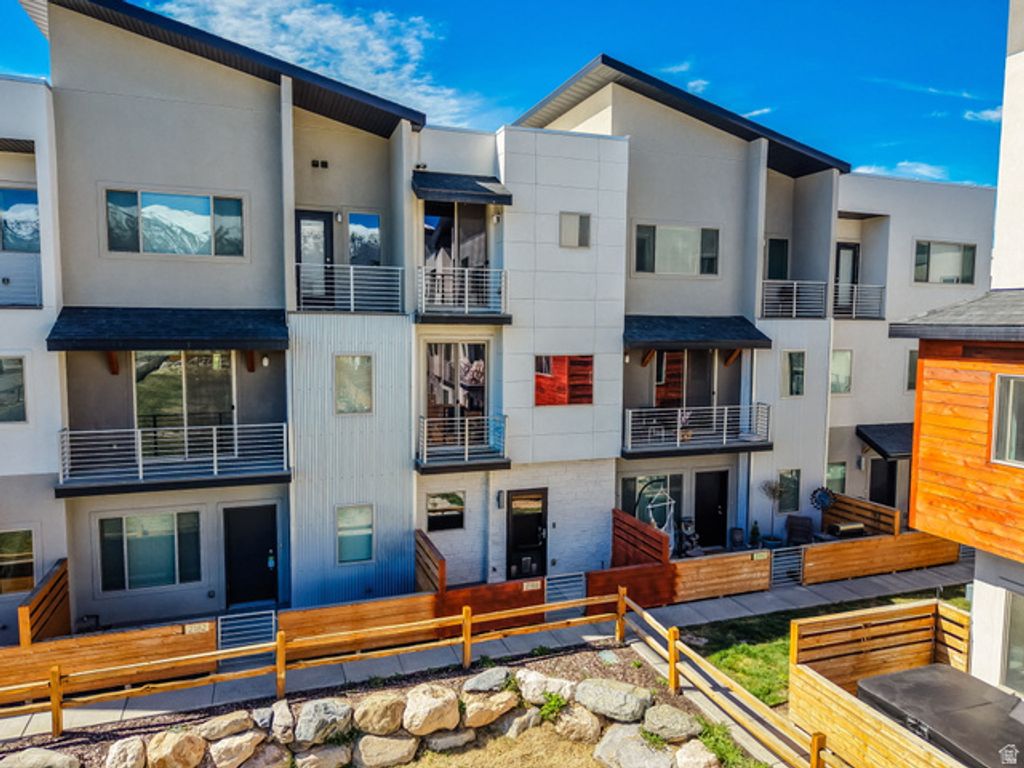 2186 N 525 W, Layton, UT 84041 — exterior